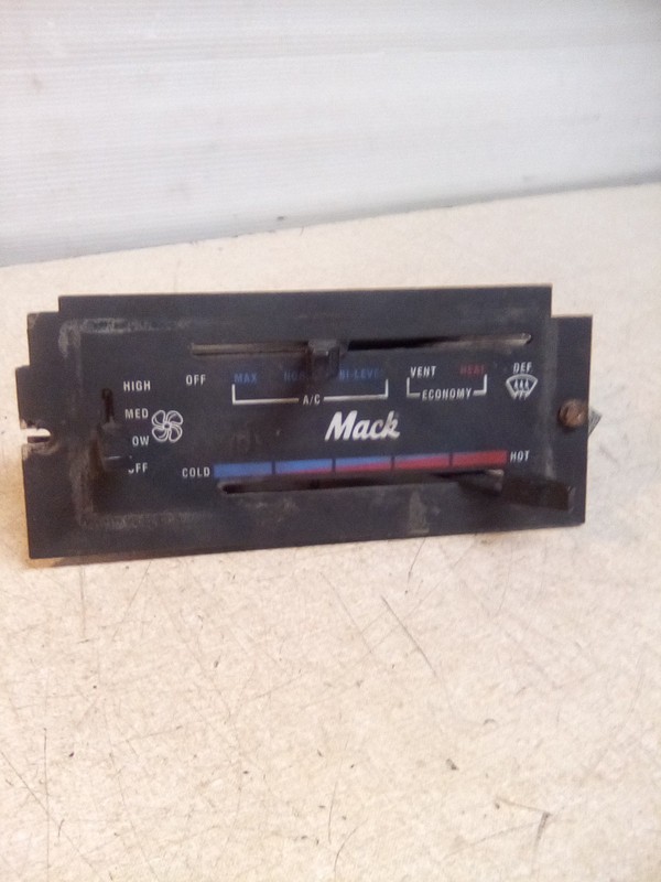 Mack Red Dot RD-3-4240-3 Climate Control