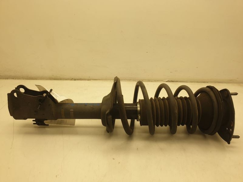 05-06 SCION XA 1.5L FWD AT PASSENGER SIDE FRONT STRUT ASSEMBLY