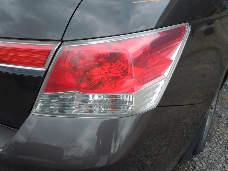 08-12 Honda Accord Sedan Quarter Panel Mounted Tail Light Passenger Right OEM