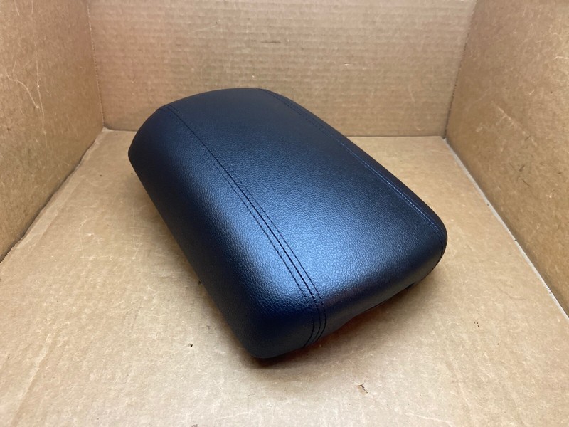 14-16 KIA SPORTAGE CENTER CONSOLE LID COVER TOP ARMREST ARM REST BLACK