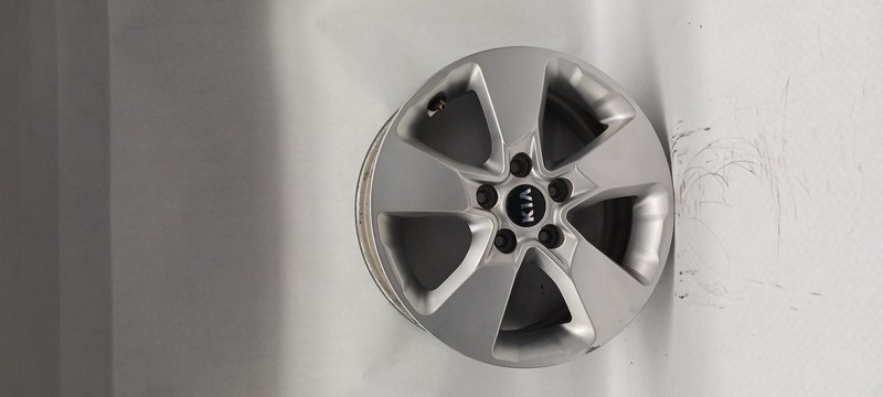 17-'19 KIA SOUL Wheel 16x6-1/2 alloy OEM Grade B