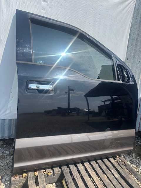 15 16 17 18 19 20 FORD F150 RIGHT FRONT PASSENGER DOOR BS-466