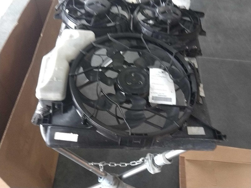 2015 Hyundai Genesis Engine Cooling Fan Motor OEM 25386B1280 - 115K Miles