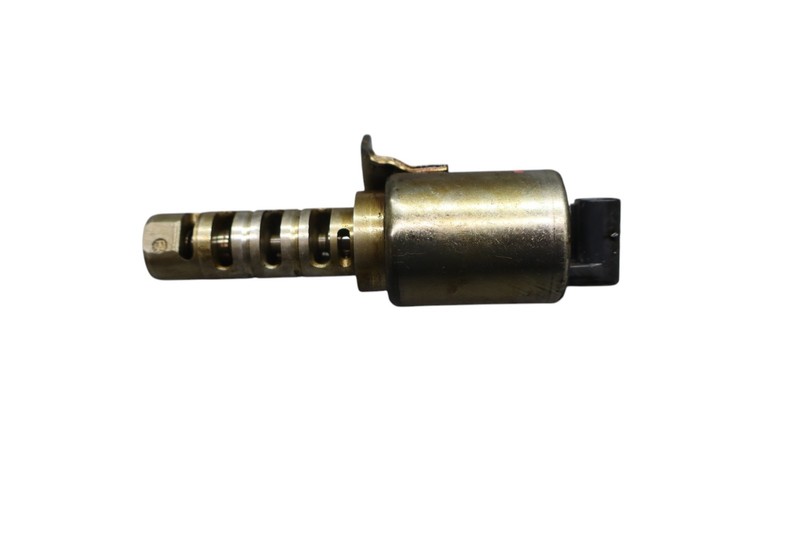13-15 Jaguar XF Engine Variable Timing Solenoid VVT 2.0L AJ813114 Oem