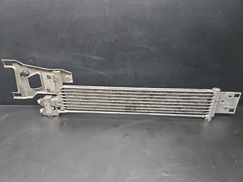 2010-11 Mercedes Transmission Oil Cooler A207 C207 W212 E550 OEM 2045000901