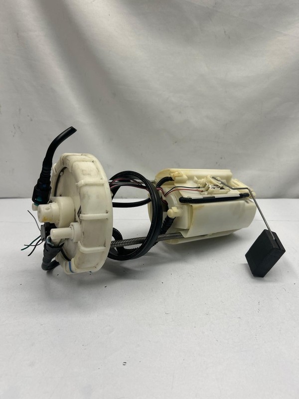 2014 to 2020 Nissan Rogue fuel pump assembly VIN 5 US built