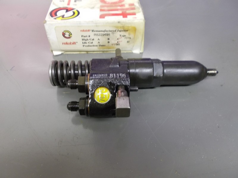 NEW Detroit Diesel R5229695 Remanufactured Injector Hi Cal: C Idle Cal: C
