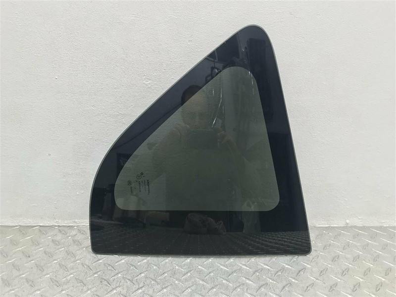 07-17 JEEP COMPASS PASSENGER QUARTER GLASS PRIVACY OEM 284-00343BR