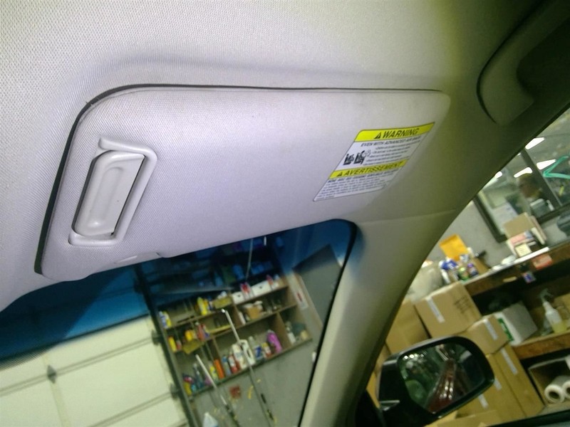 Passenger Sun Visor Illuminated Dual Bulbs Fits 10-14 LEGACY 1730161