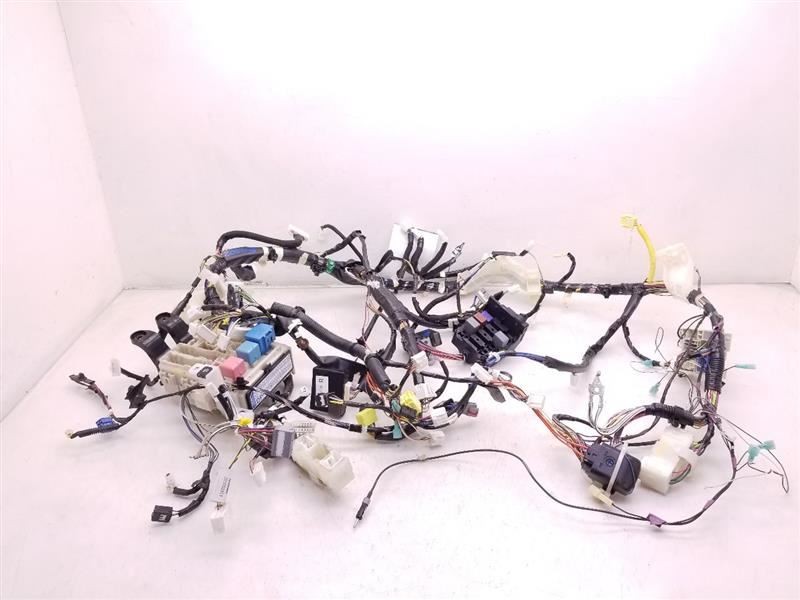 09 10 TOYOTA MATRIX 2WD DASH WIRE HARNESS 82141-0ZQ30