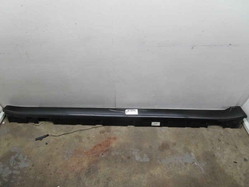 09-15 BMW F02 750Li LEFT DRIVER ROCKER PANEL SKIRT MOLDING BLACK OEM
