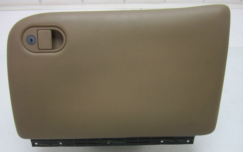 GLOVE BOX DOOR 1998 98 GRAND PRIX INTERIOR TRIM DASH TAN NEUTRAL OAK 97 99 00 01