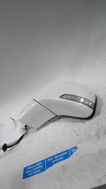2014 Buick Encore Left Door Mirror Assembly White OEM 67486 71K Miles