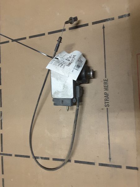 99 00 01 02 COUGAR CHASSIS ECM CRUISE CONT LH STRUT TOWER 77139