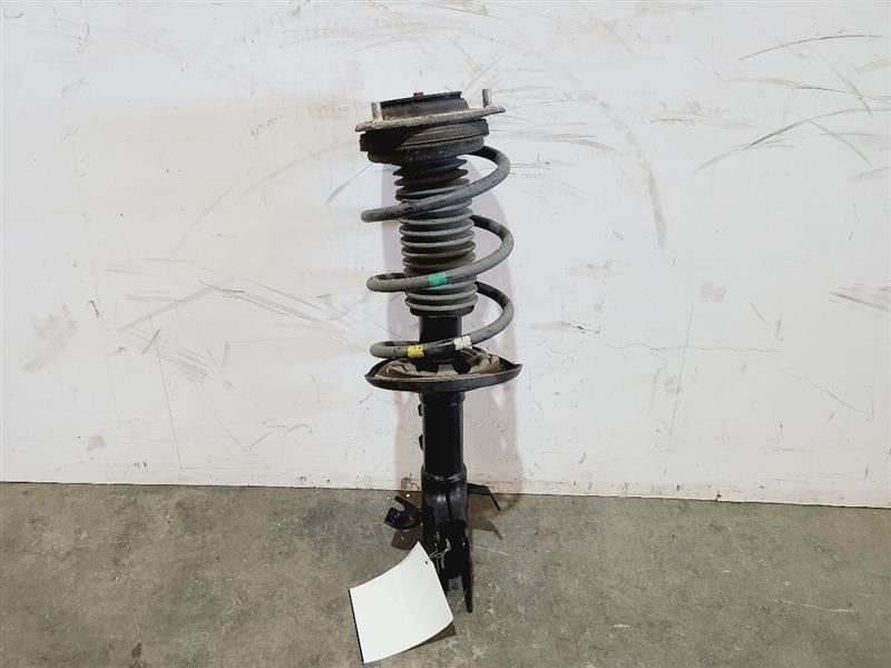 Passenger Right Strut Front Fits 18-19 XV CROSSTREK 572898