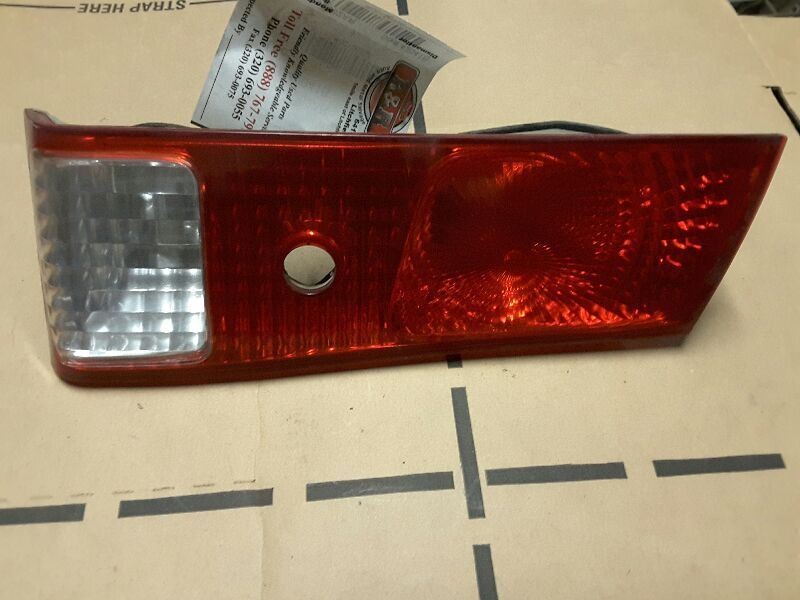 Passenger Tail Light Lid Mounted Trident Manufacturer Fits 00-01 CAMRY 108328