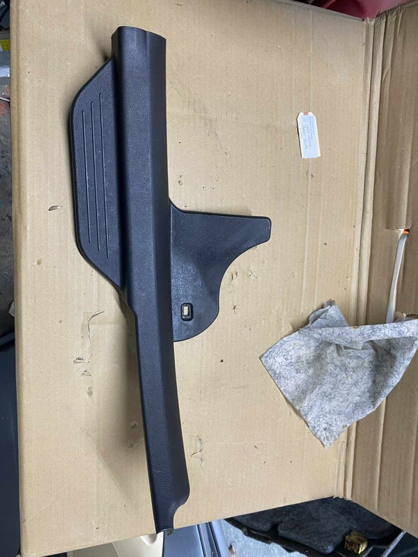 2011 HYUNDAI SONATA REAR LEFT DOOR SILL SCUFF PLATE TRIM OEM+