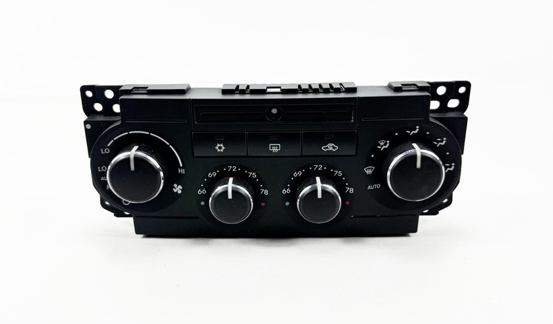 2005-2006 Jeep Grand Cherokee Commander A/C Climate Control Unit 55111010AG OEM