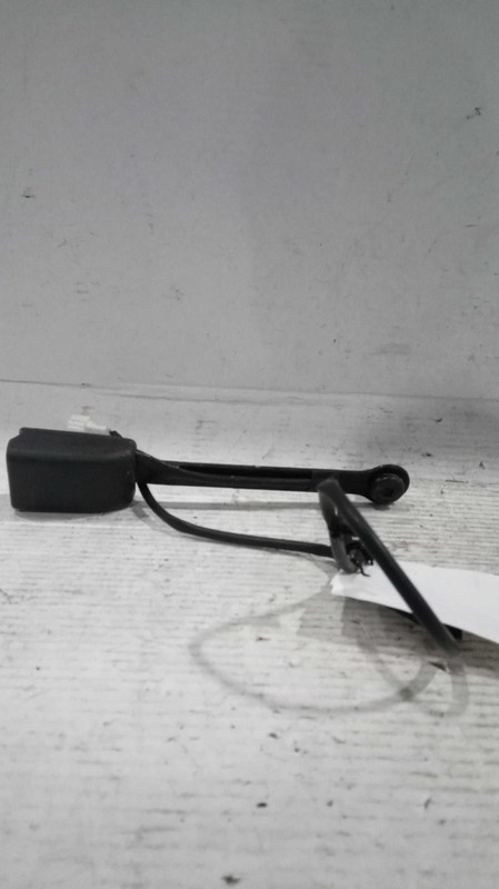 2018 Nissan Rogue OEM Used Grey Driver Seat Belt Buckle 4DR 103K Miles