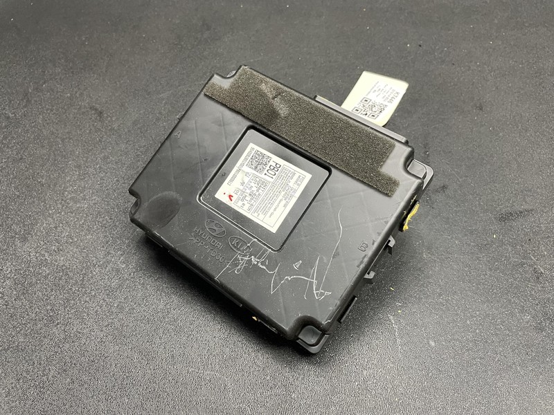 Body BCM Control Module 2018 Kia Soul 95400-B2B01 2017 2019 X