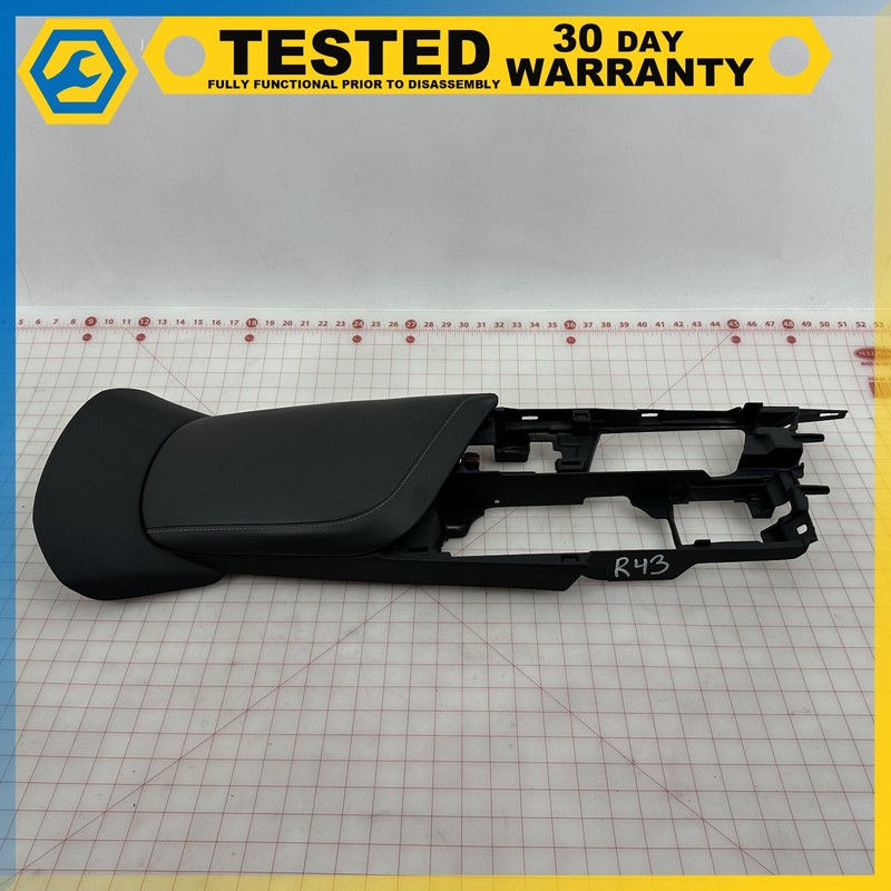 14-19 Chevy Corvette C7 CENTER CONSOLE ARMREST OEM