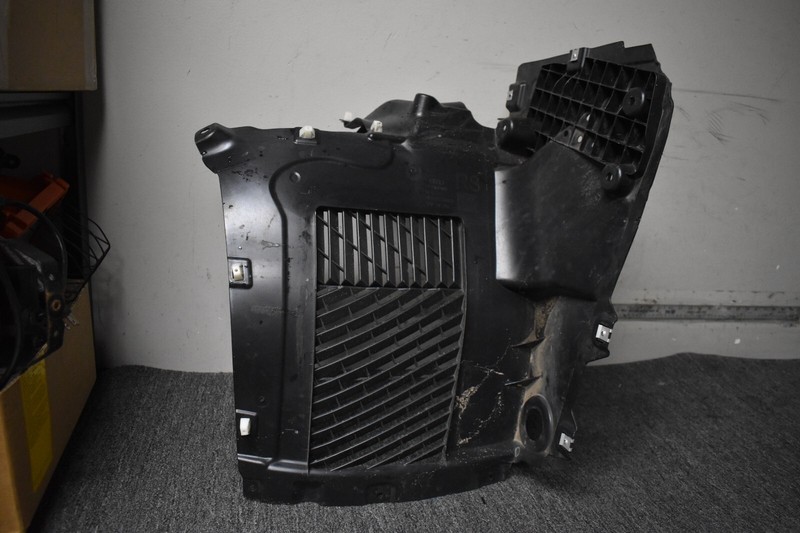 2019-2020 AUDI A6 QUATTRO SIDE SHIELD FACTORY OEM