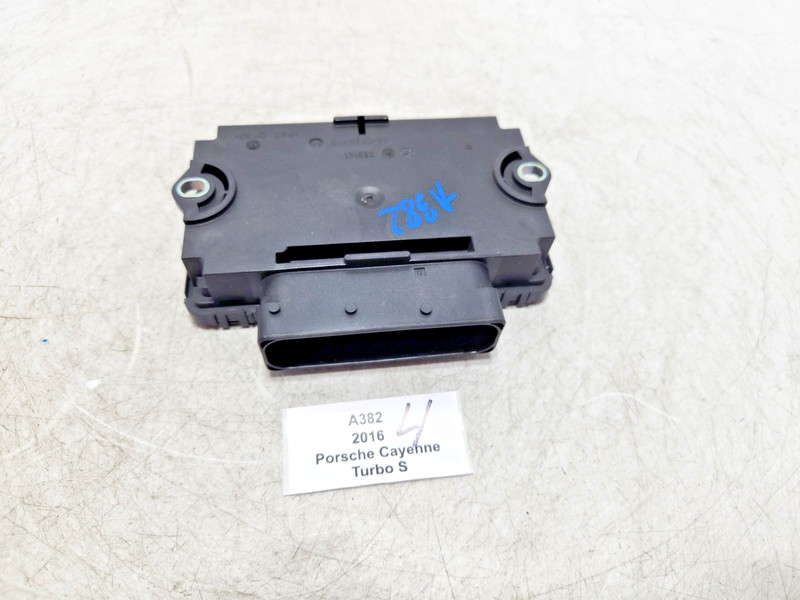 ✅ 2011-2018 OEM Porsche Cayenne Turbo 958 Electric Parking Brake Control Module
