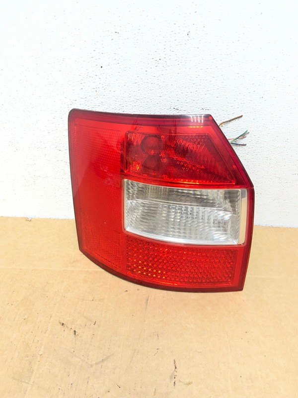 2001 - 2004 Audi A4 Wagon Avant Left Driver Side Lh Tail Light Oem AD5491 LK