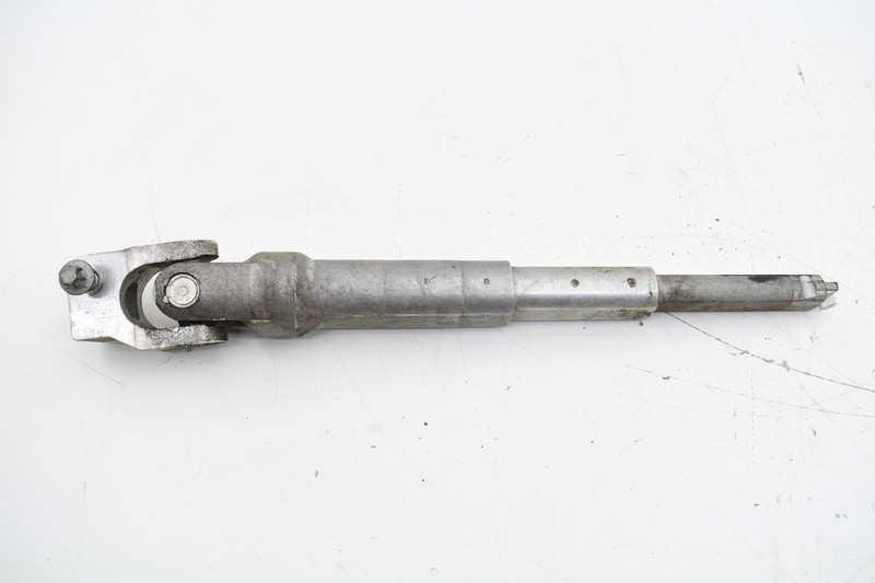 2005 BMW E46 325i Steering Column Lower Joint Shaft Linkage OEM KW37