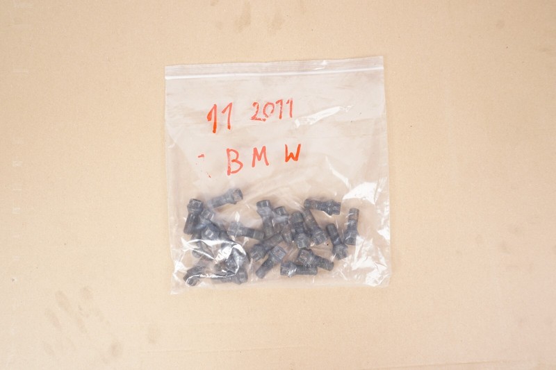 13 - 18 BMW 650i 640i Wheel Lug Nut Bolt SET Of 20OEM