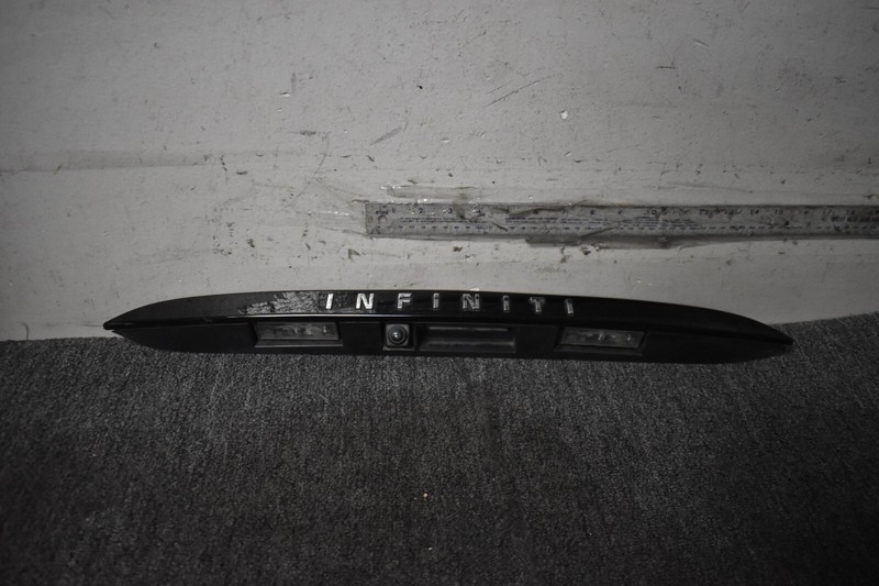 2017-2019 INFINITI QX30 REAR GATE MOLDING FACTORY OEM
