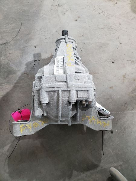 Carrier Rear Axle 3.6L Fits 11-18 PORSCHE CAYENNE 279368