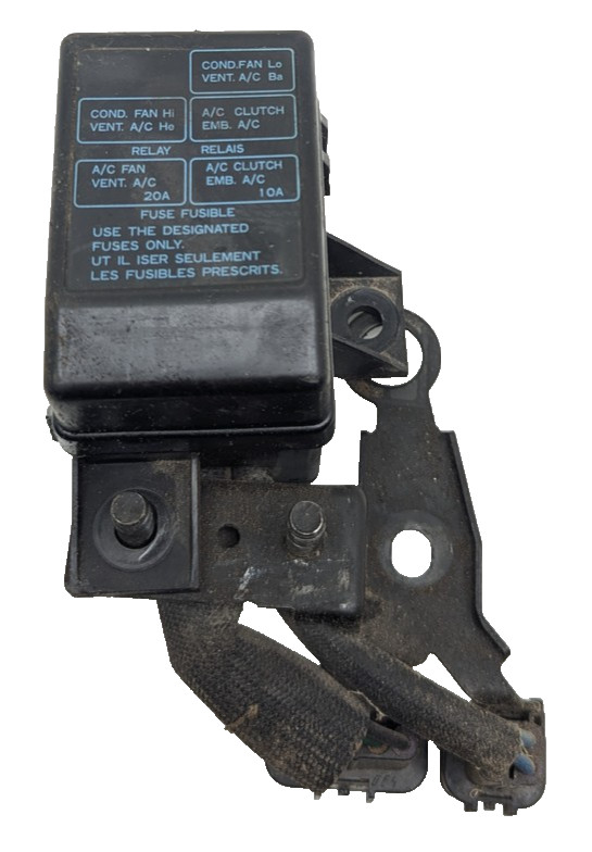 1994-1997 mitsubishi 3000gt DOHC NA MANUAL small engine bay fuse box relay OEM