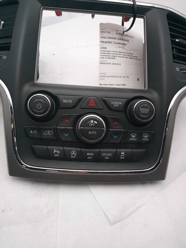 2018 Jeep Grand Cherokee A/C Selector Switch OEM White 68333939AA 110K Miles