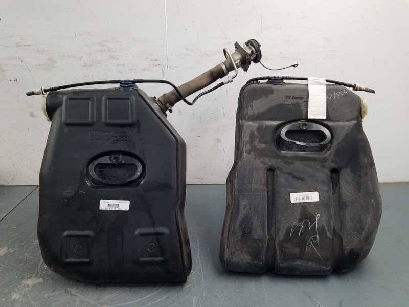 2008 Chevy Corvette C6 Fuel Tanks / Filler Neck #1159 C2