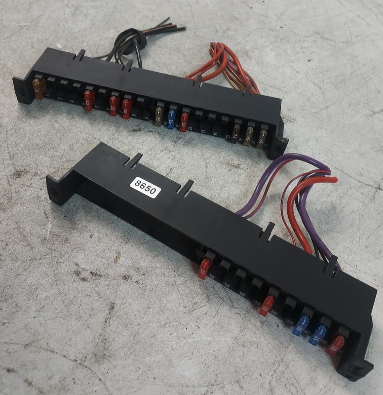 10-13 Mercedes Diesel Sprinter 2500 Set 2 Relay Junction Fuse Box Gang Panel OEM