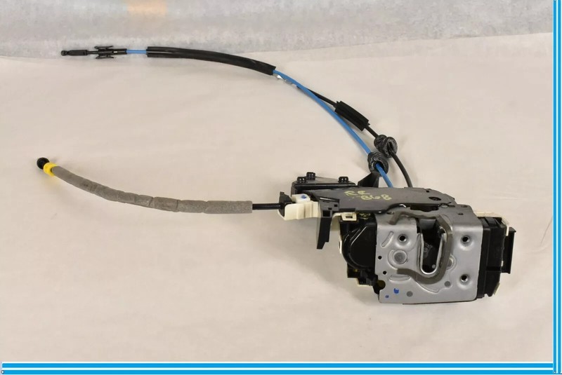 08-14 Mercedes W204 C250 C300 C350 Rear Right Side Door Lock Latch Actuator OEM
