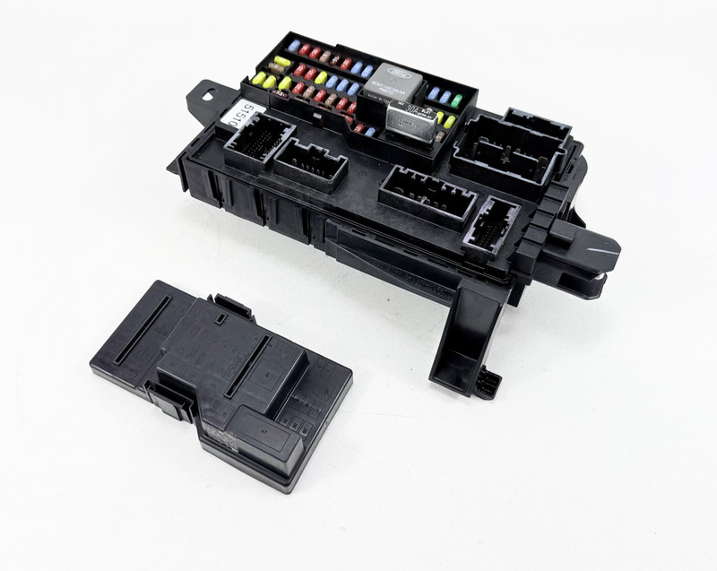 2008-2010 Lincoln MKX Ford Edge Chassis Multifunction Fuse Box OEM 7T4T-15604-BM