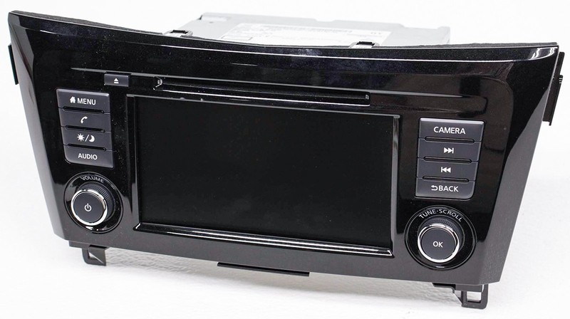 OEM Nissan Rogue Sport Radio Media Display Scratched 2591A-8F90C