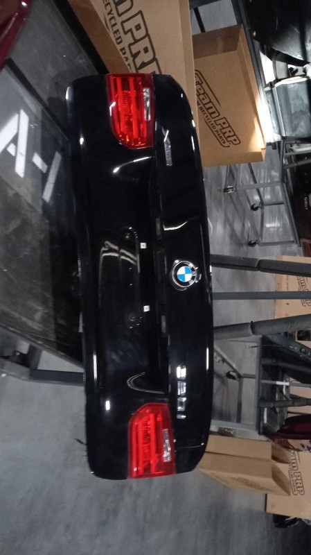 2014 BMW 320I Deck Lid Trunk Lid OEM Used 41007288757 63217369121 63217369122