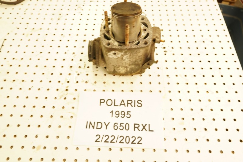 Polaris Indy RXL 650 Cylinder and piston 1990-1996