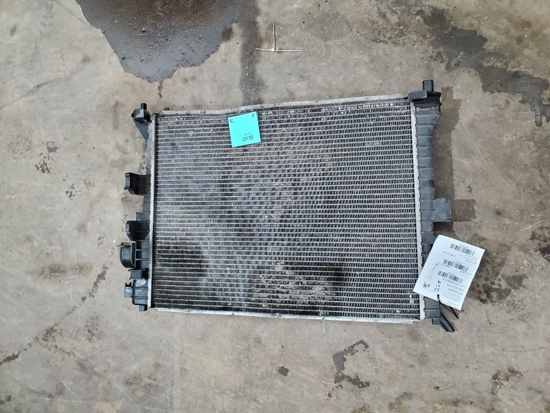 Radiator Fits 06-11 CROWN VICTORIA 296817