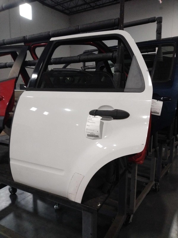 2008 Ford Escape Left Door White 4DR SUV OEM Used Small Scratch 72K Miles