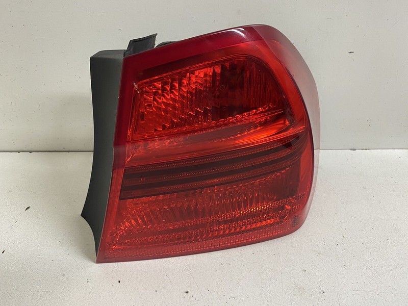 2007-2008 BMW 328i Right Passenger Tail Light Lamp Taillight Taillamp Oem