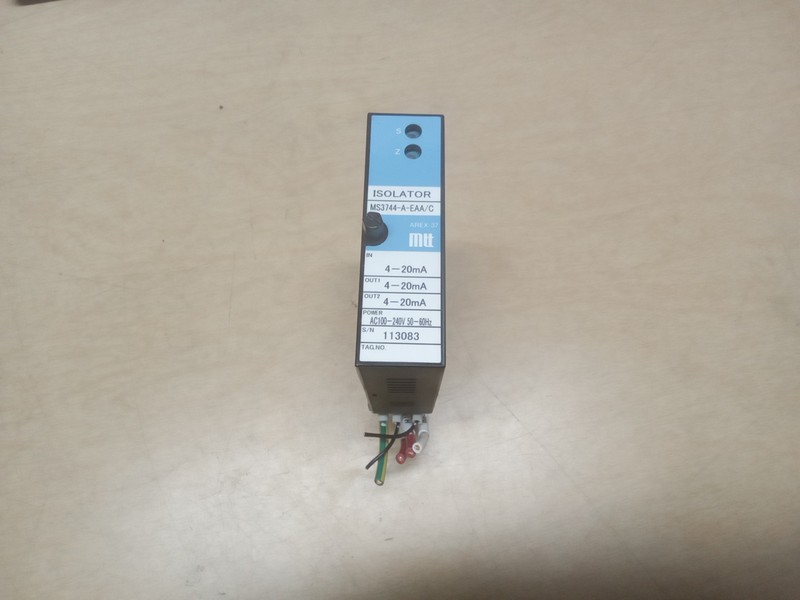 MTT MS3744-A-EAA/C Isolator AREX-37 W/ Socket Base