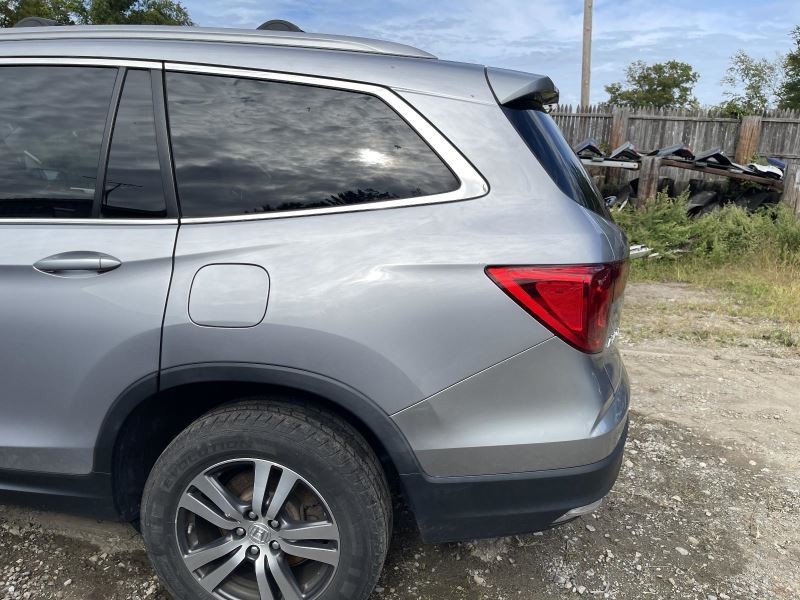 2016-2018 HONDA PILOT LEFT QUARTER PANEL SILVER PC:NH830M 3.5L AT AWD 144K 58062
