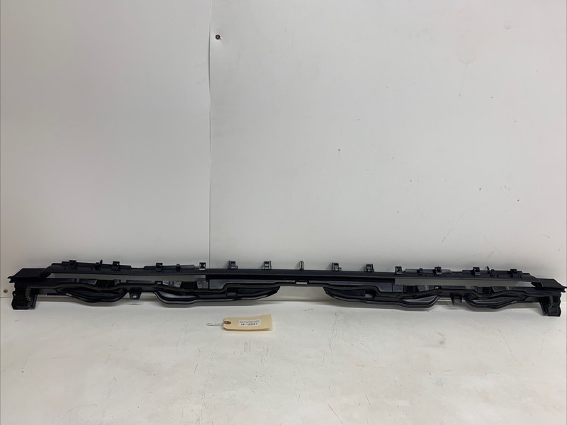 20-22 TESLA M3 DASHBOARD INSTRUMENT PANELWINDSHIELD DEFLECTOR 162471600 12031 M6