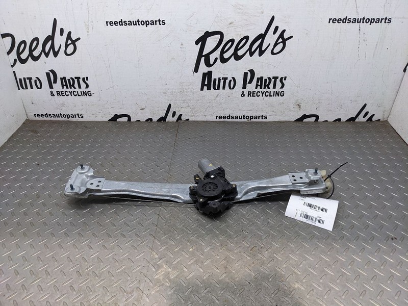 Driver Left Power Window Motor Rear Fits 19-25 SIERRA 1500 PICKUP 1176639