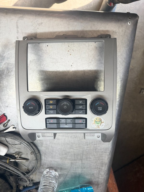08 FORD ESCAPE MARINER OEM HYBRID HEATER A/C HVAC CLIMATE CONTROL UNIT & BEZEL