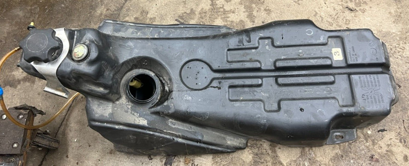 Ski-doo REV 600 SDI 800 Summit Gaf Fuel Tank 513033093